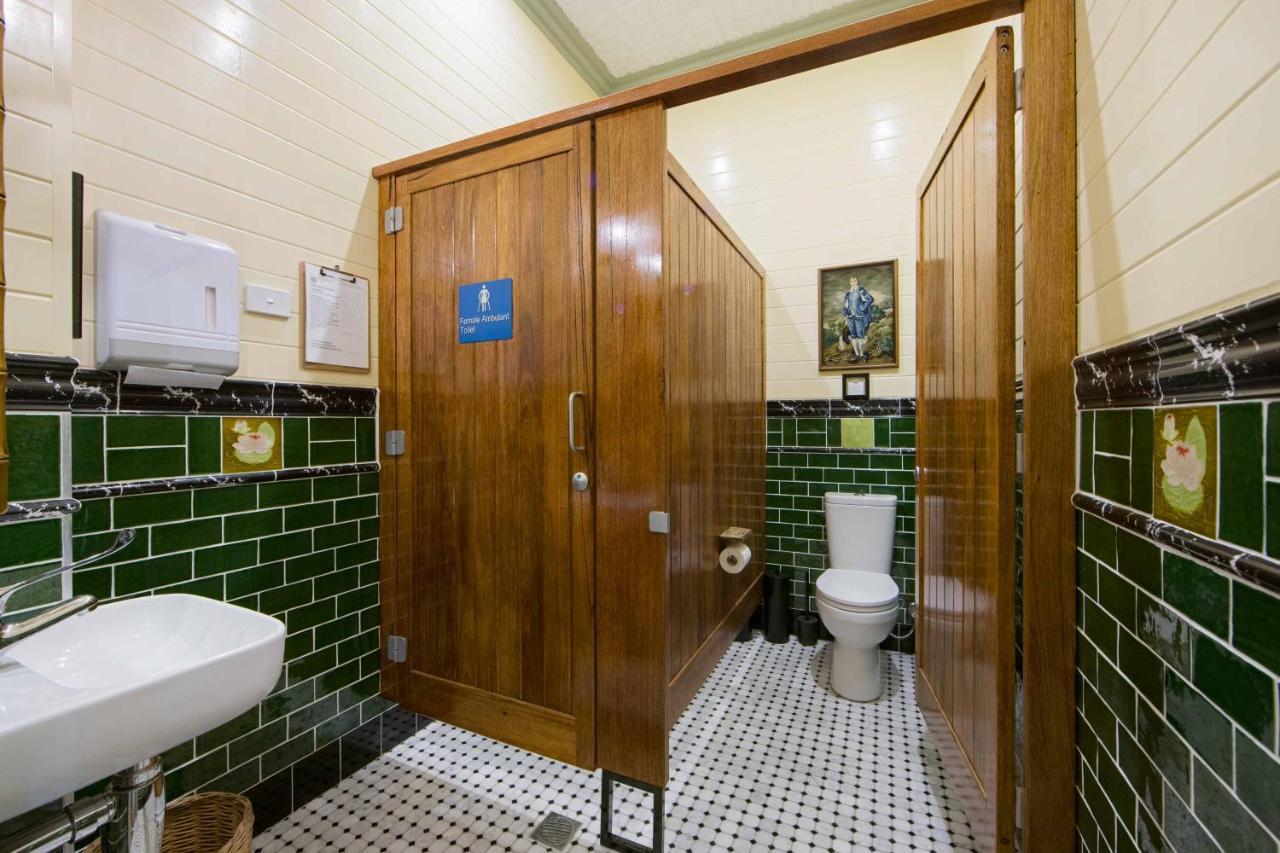 The Old Bank Gladstone Licensed Restaurant & Boutique Accommodation Hat Head Εξωτερικό φωτογραφία